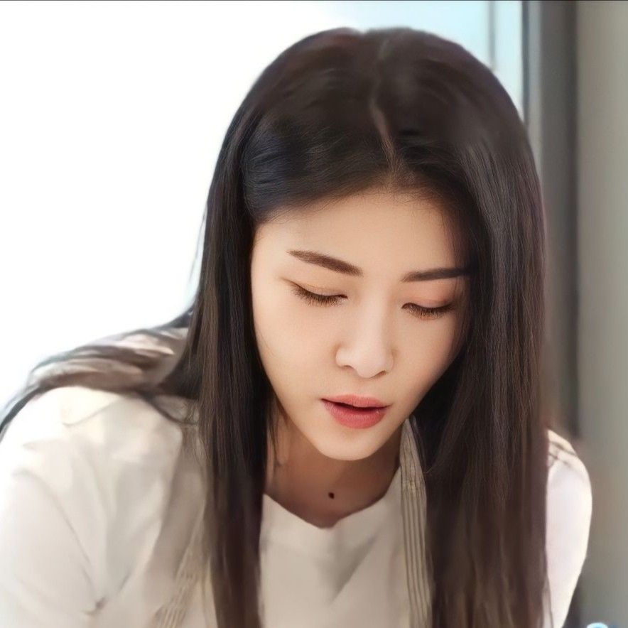 Recent activity shot of Ha Jiwon