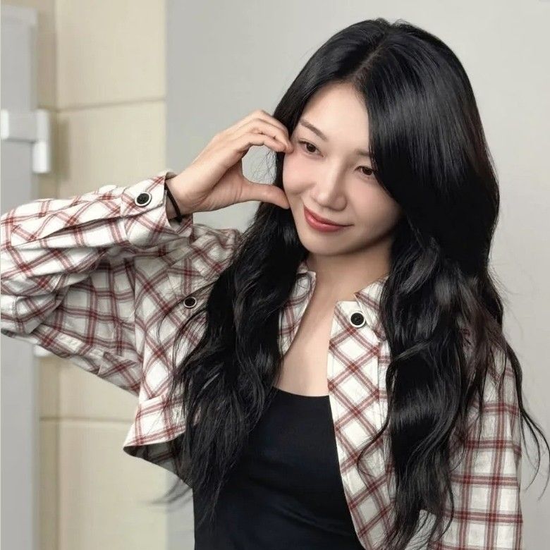 A moment captured by a fan of Jung Eunji