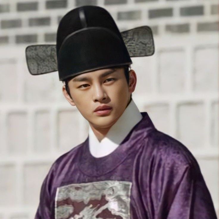 Recent activity shot of Seo Inguk