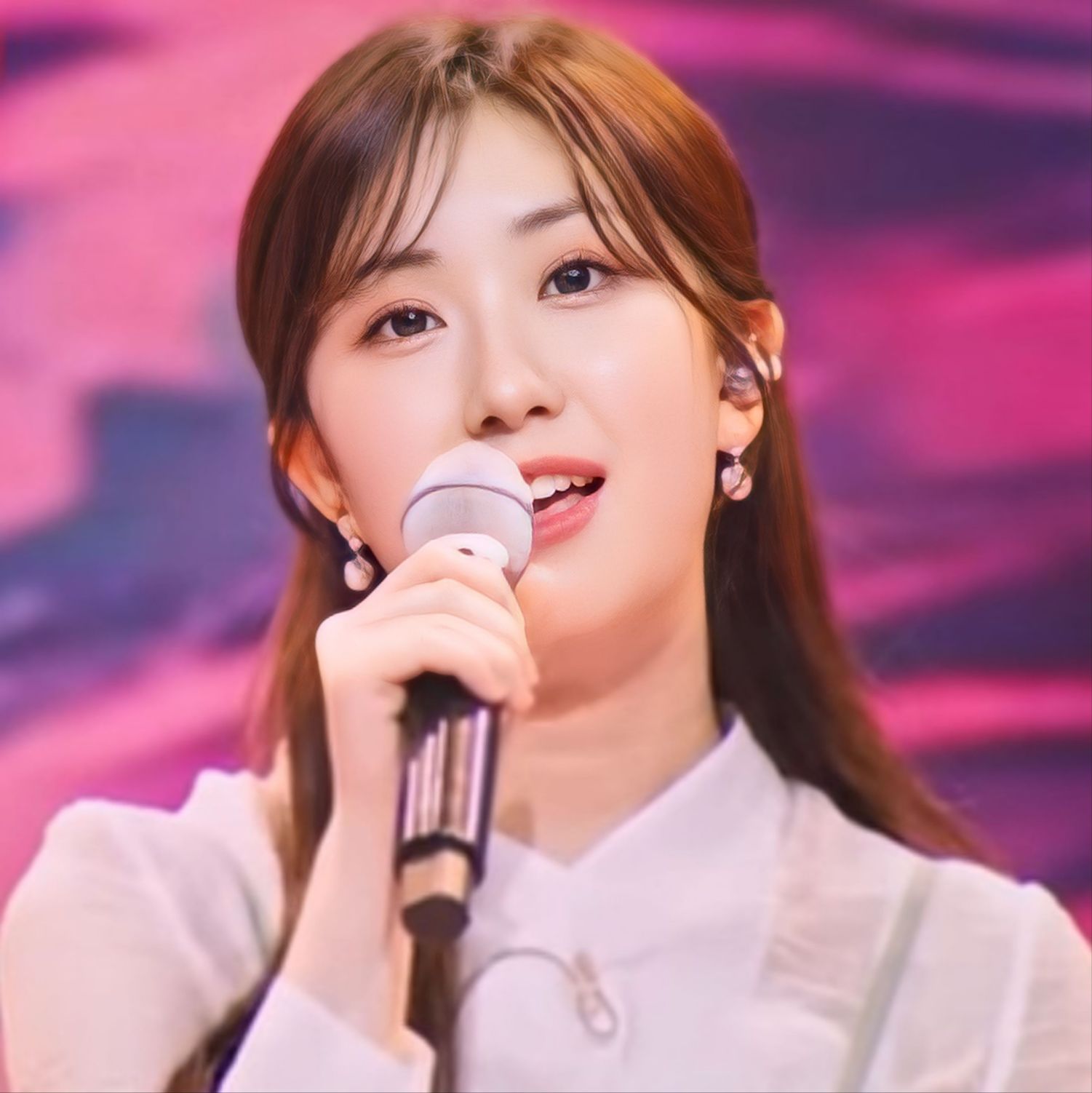 A moment captured by a fan of Jeon Yujin
