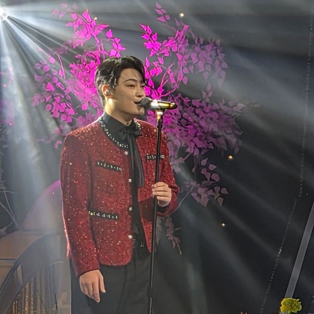 A moment captured by a fan of Kim Kyungmin