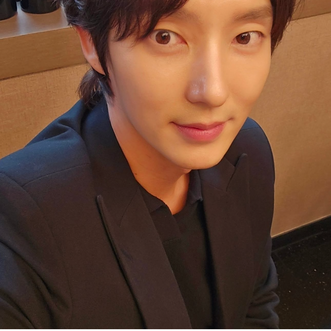 A moment captured by a fan of Lee Joongi