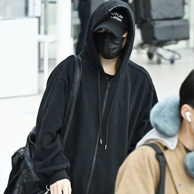 Latest photo of Lee Joonhyuk