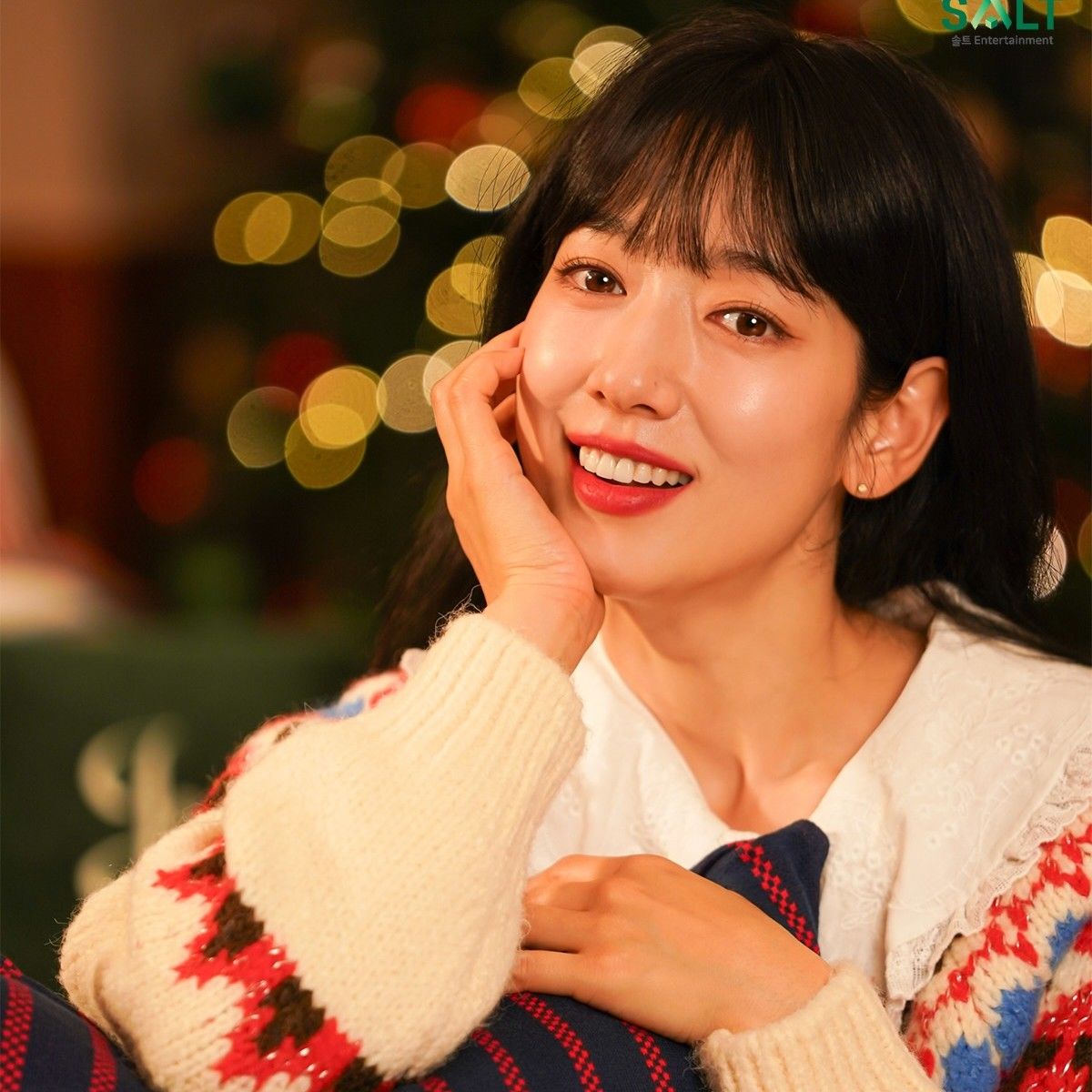 Recent activity shot of Park Shinhye