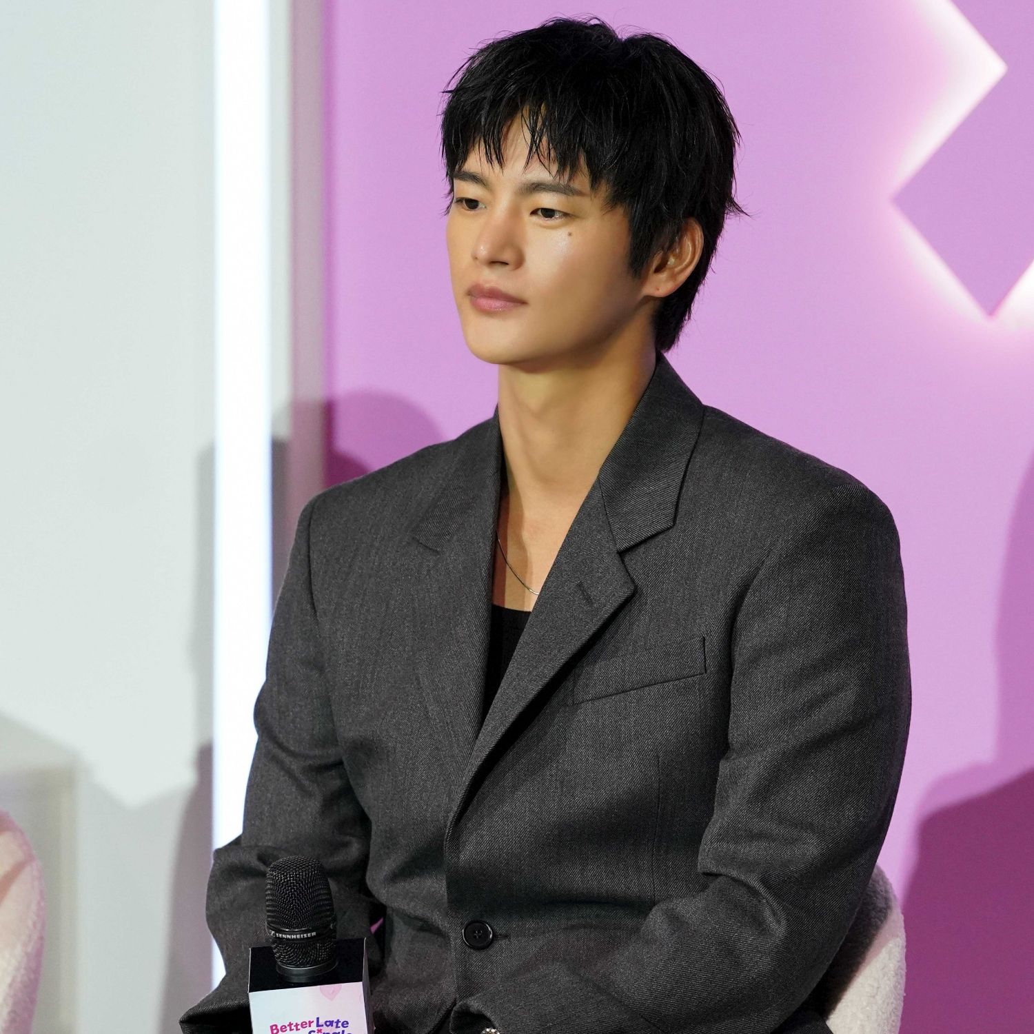 A moment captured by a fan of Seo Inguk
