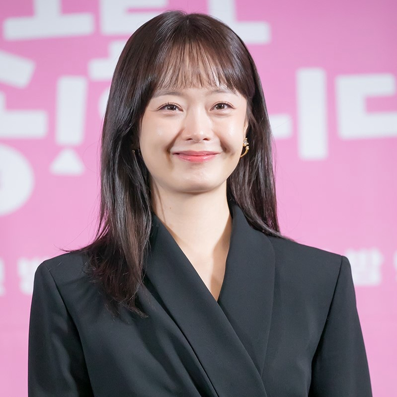 Behind-the-scenes cut of Jeon Somin