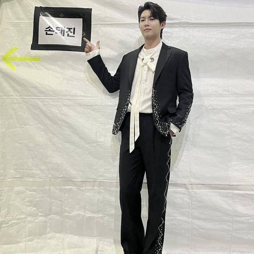 Behind-the-scenes cut of Son Taejin