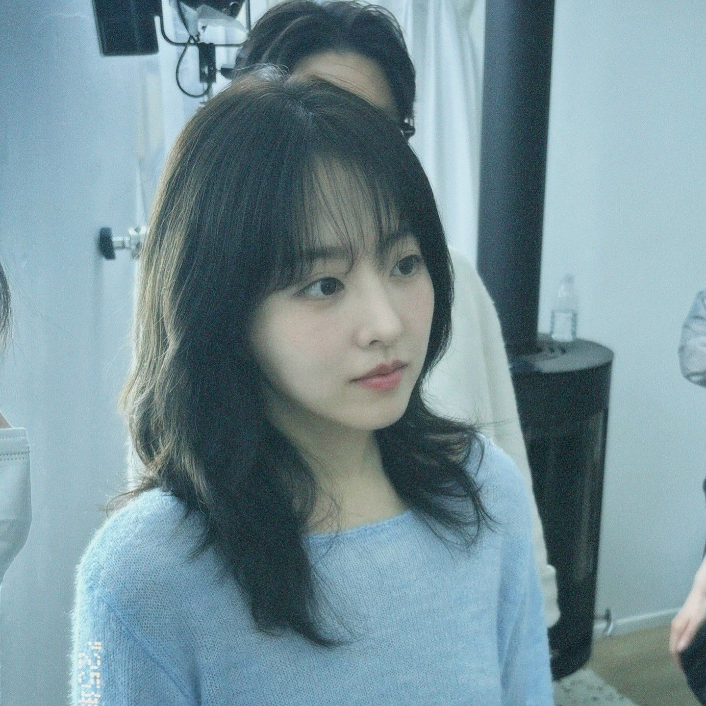 Behind-the-scenes cut of Park Boyoung