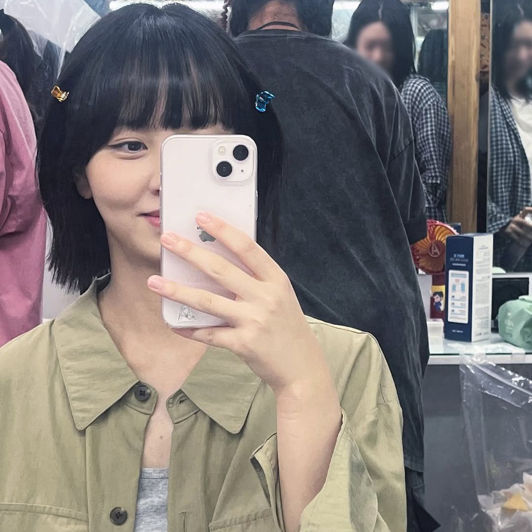 A moment captured by a fan of Kim Sohyun