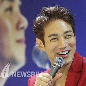 Latest photo of Hwanhee