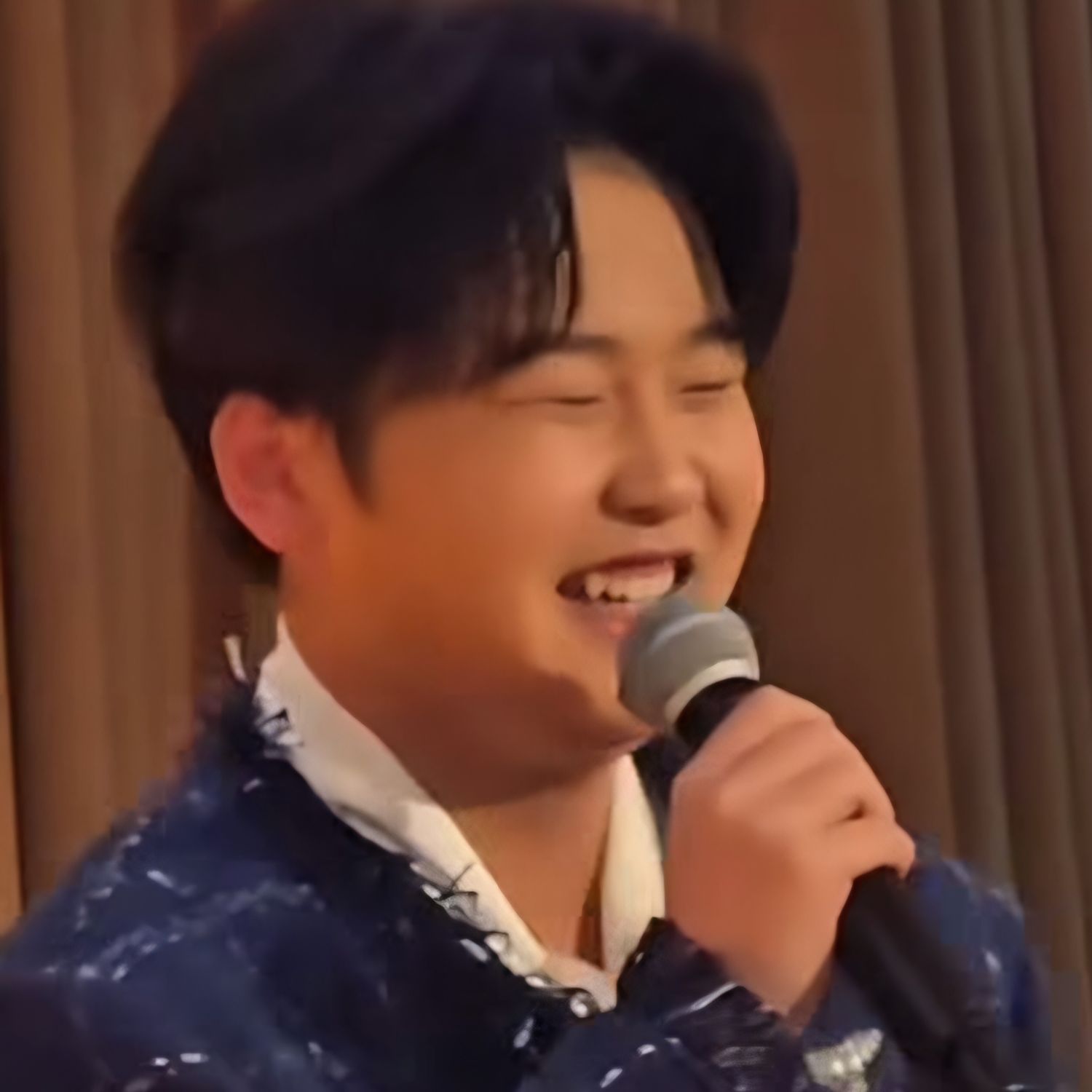 Behind-the-scenes cut of Park Sungon