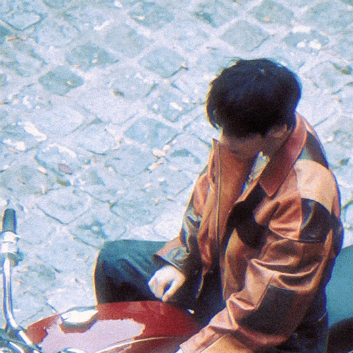 Latest photo of Kim Taehyung (V)