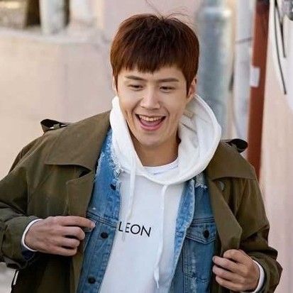 Behind-the-scenes cut of Kim Seonho