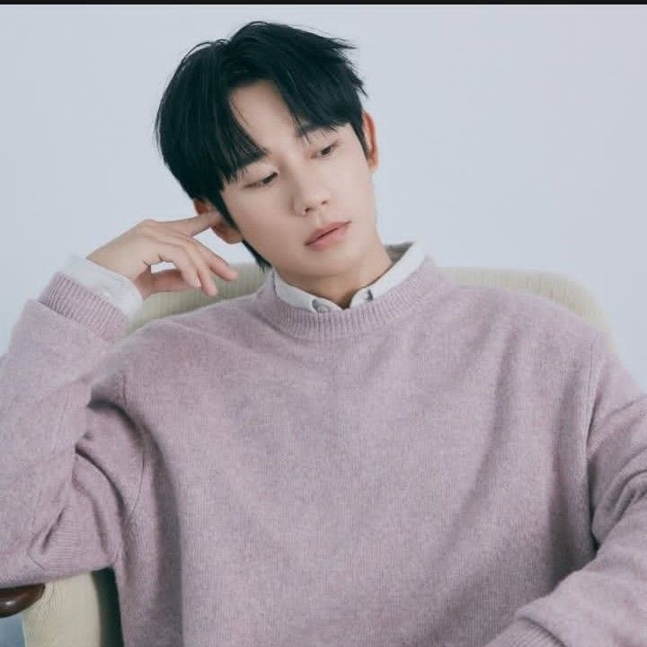 Recent activity shot of Jung Haein