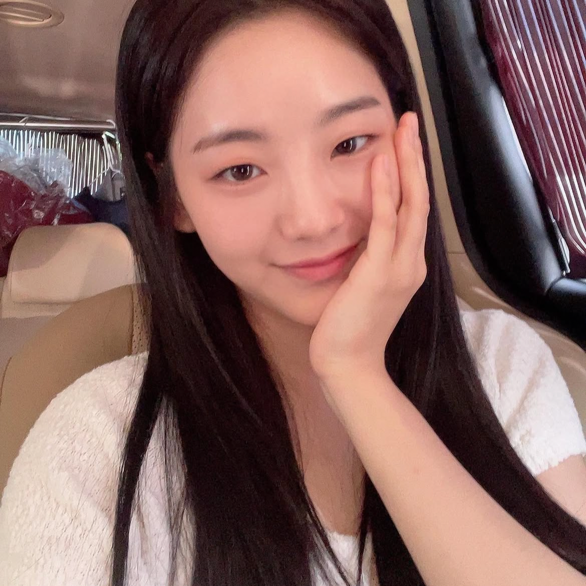 Behind-the-scenes cut of Cho Yihyun