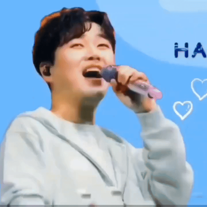 Behind-the-scenes cut of Hwang Youngwoong