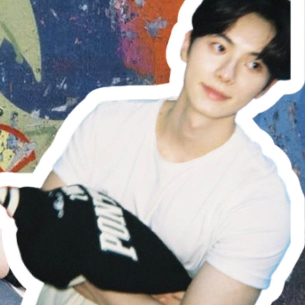 Latest photo of Lee Chaemin