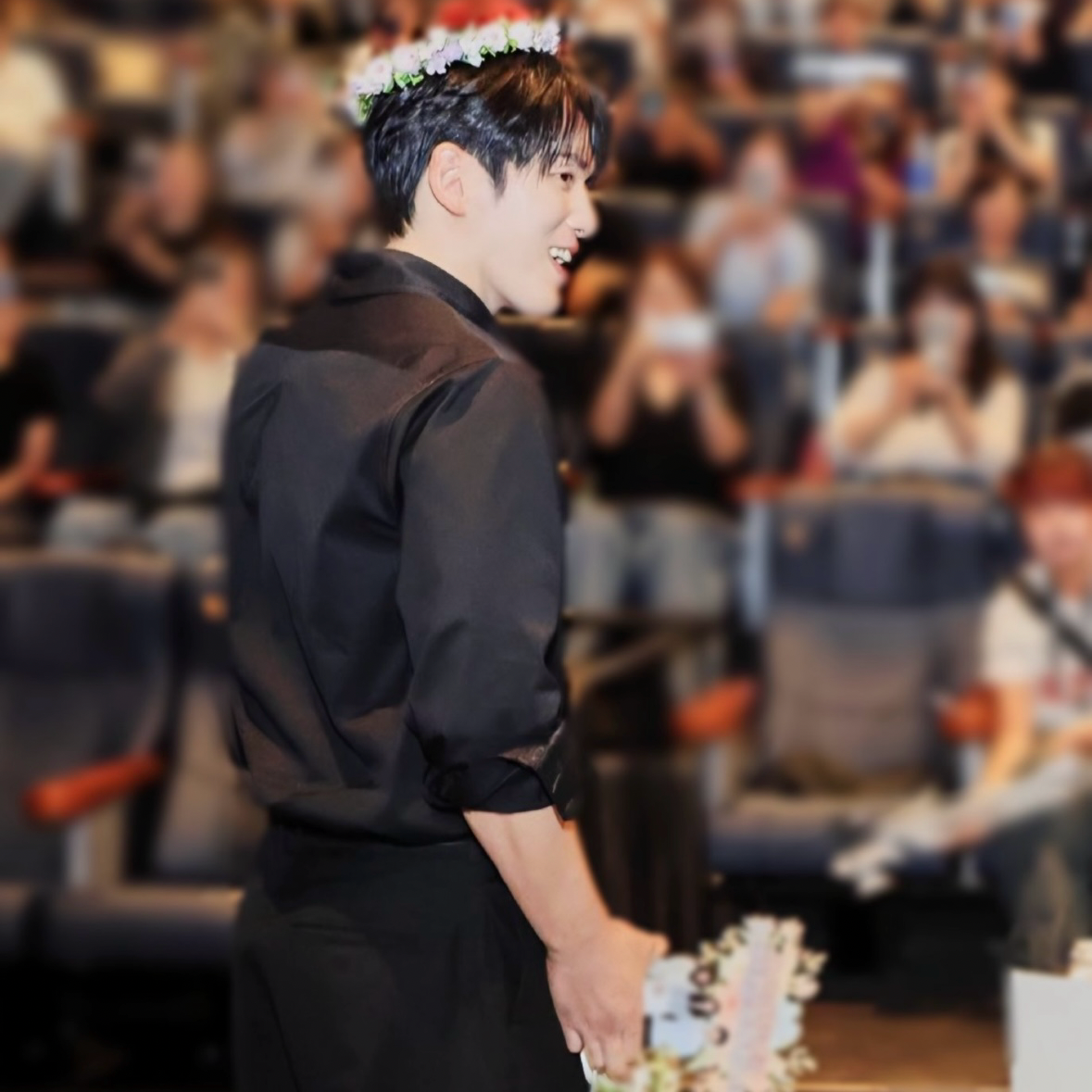 Behind-the-scenes cut of Kim Junghyun