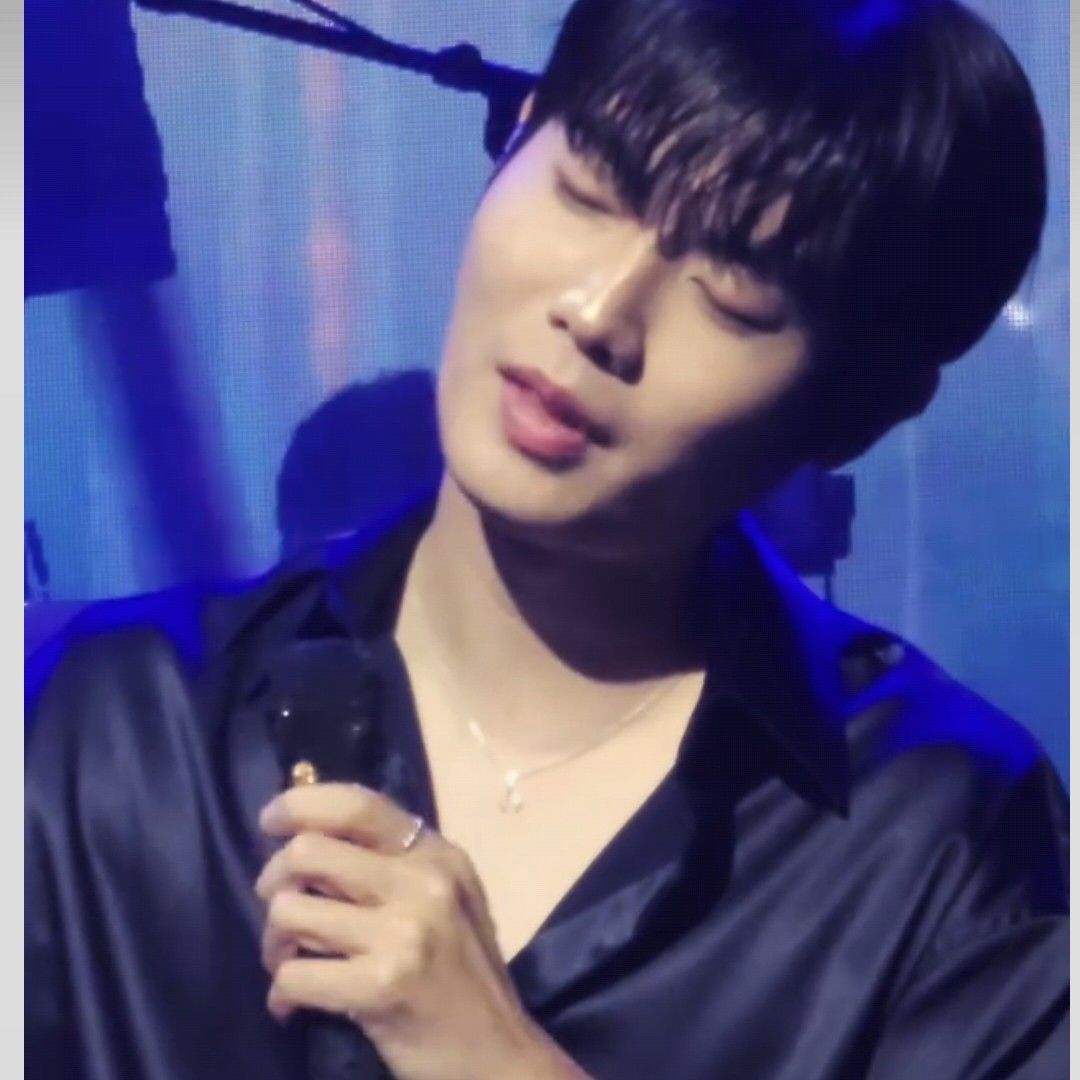 Recent activity shot of Son Taejin