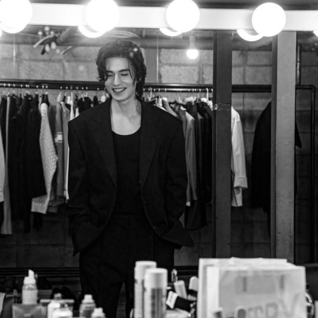Latest photo of Lee Dongwook
