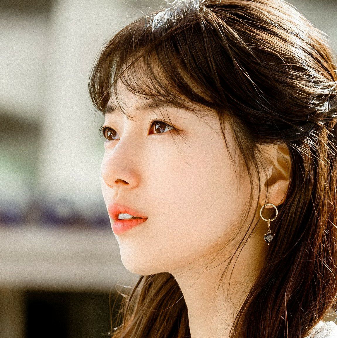 Behind-the-scenes cut of Bae Suzy