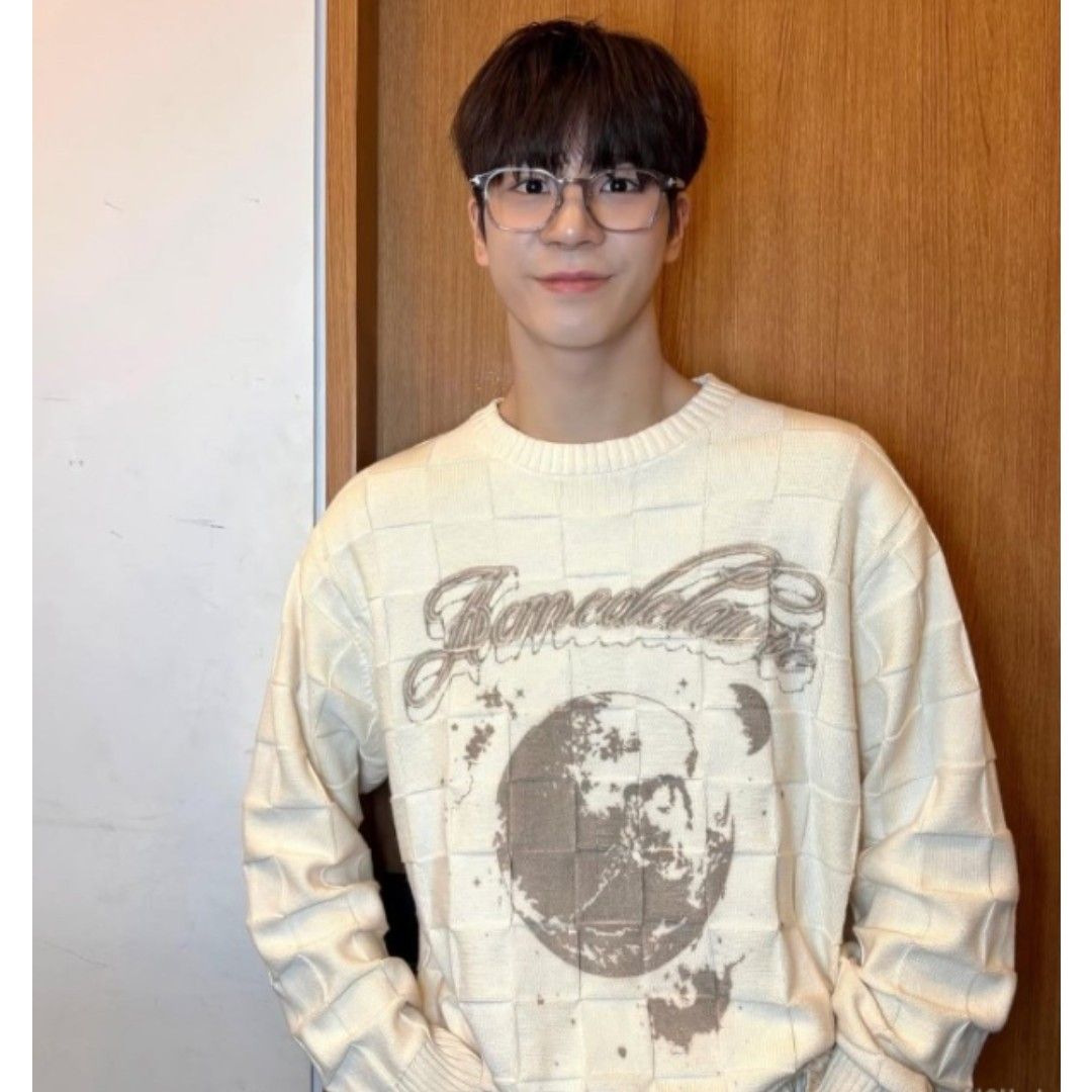 Latest photo of Jeong Dongwon