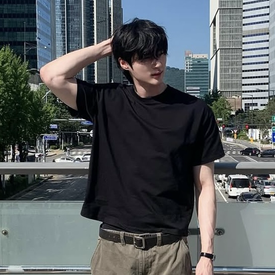 Recent activity shot of Byeon Wooseok