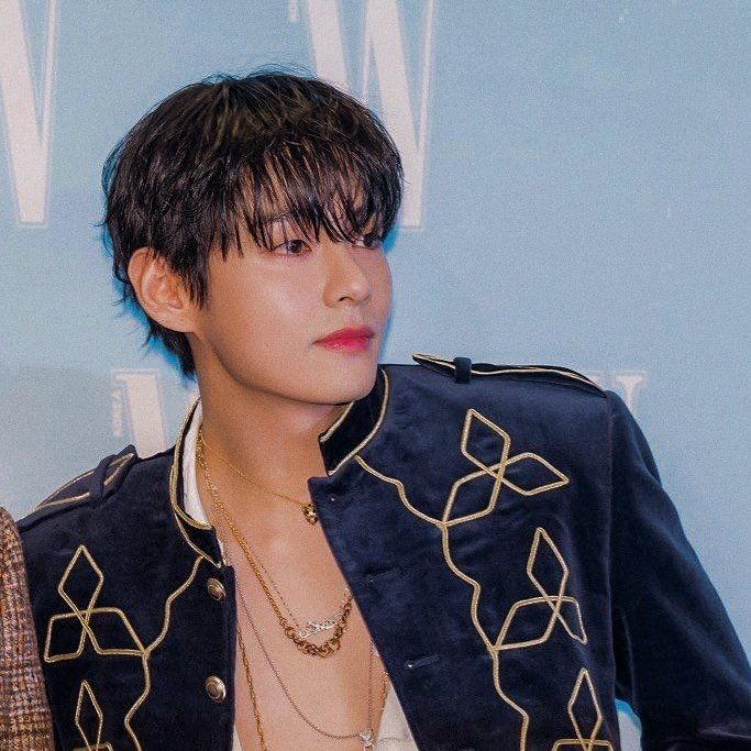 Recent activity shot of Kim Taehyung (V)