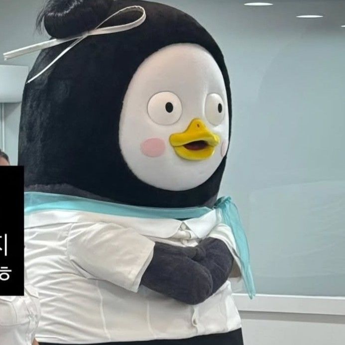 A moment captured by a fan of Pengsoo
