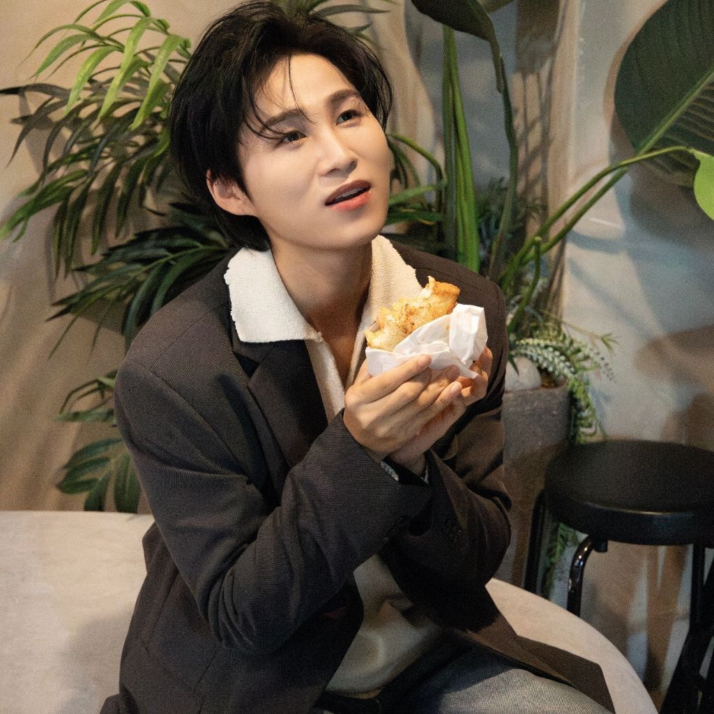 金熙栽的最新照片