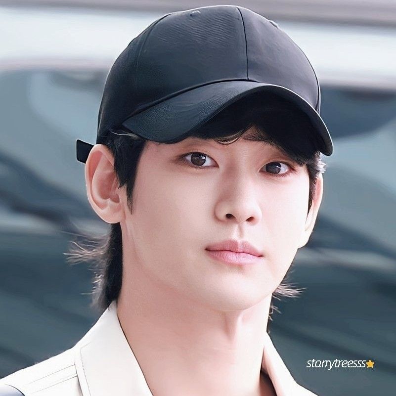 キム・スヒョンの最近の活動ショット