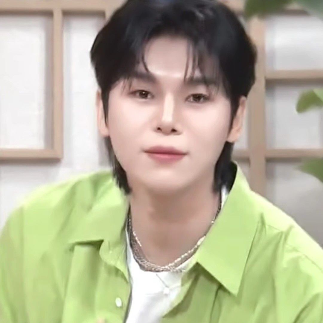 A moment captured by a fan of Kim Junsu (1991)