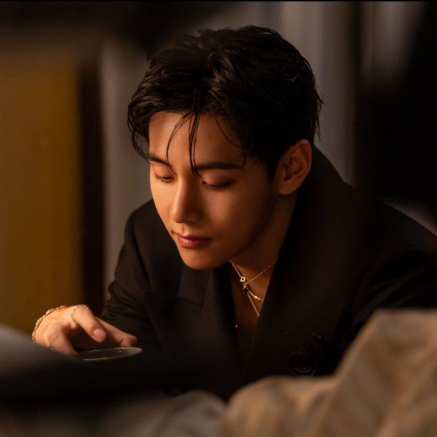 Behind-the-scenes cut of Kim Taehyung (V)