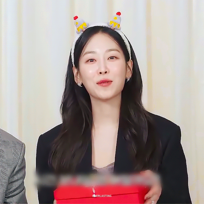 Behind-the-scenes cut of Seo Hyunjin