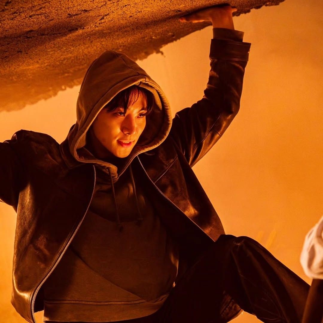 イ・ジュノのビハインドカット