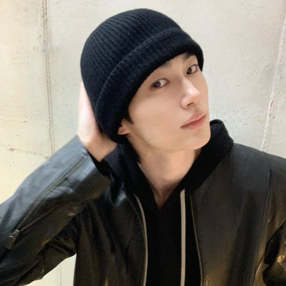 Behind-the-scenes cut of Byeon Wooseok