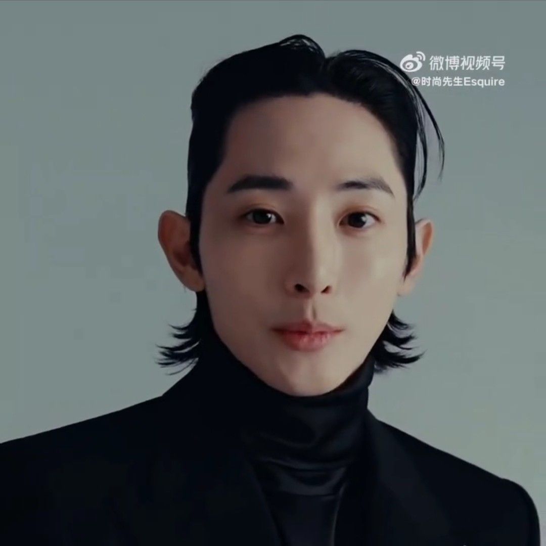 A moment captured by a fan of Lee Soohyuk