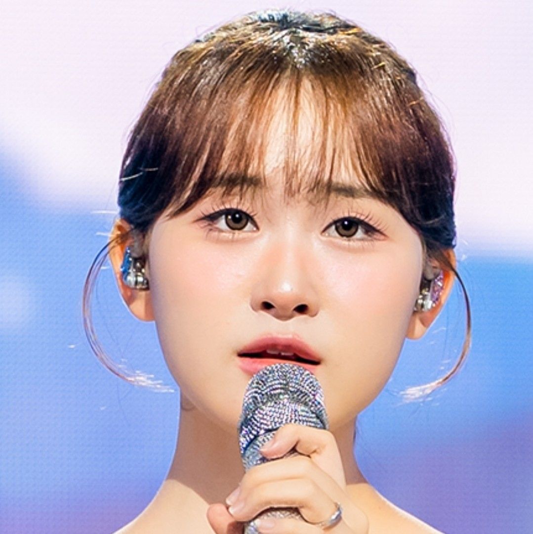 김다현의 비하인드 컷