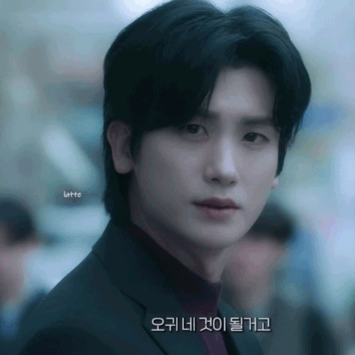Behind-the-scenes cut of Park Hyungsik