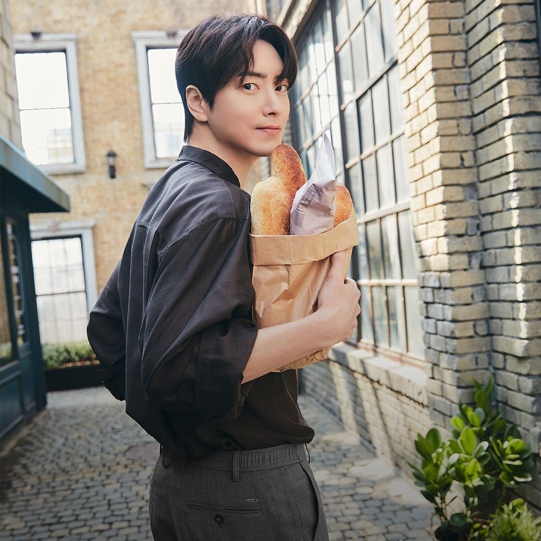 Recent activity shot of Lee Joonhyuk