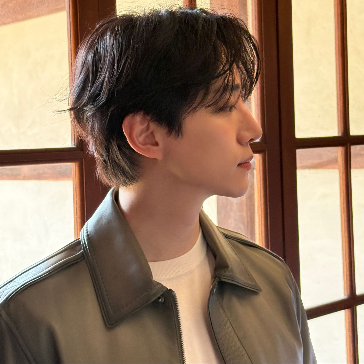 Behind-the-scenes cut of Lee Junho