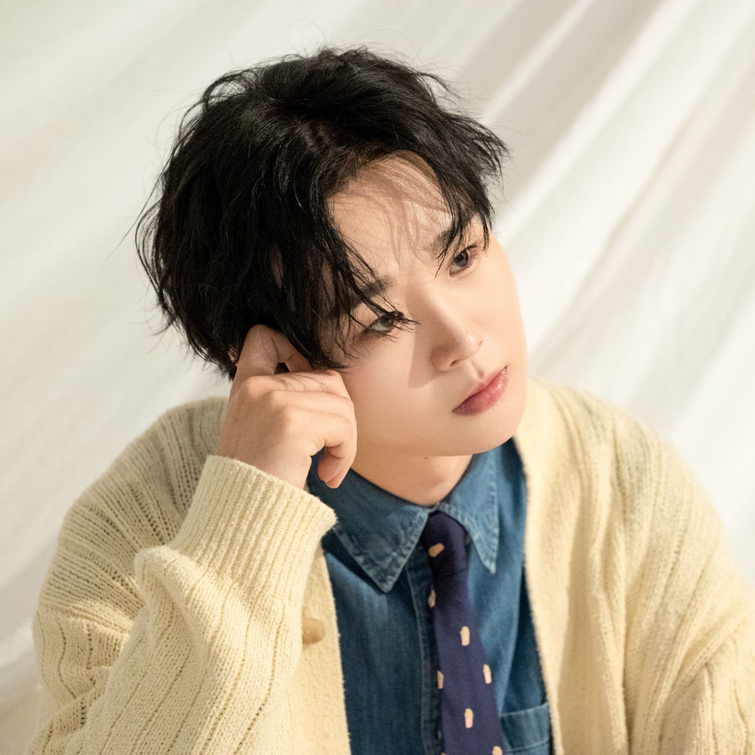 Recent activity shot of Song Minjun