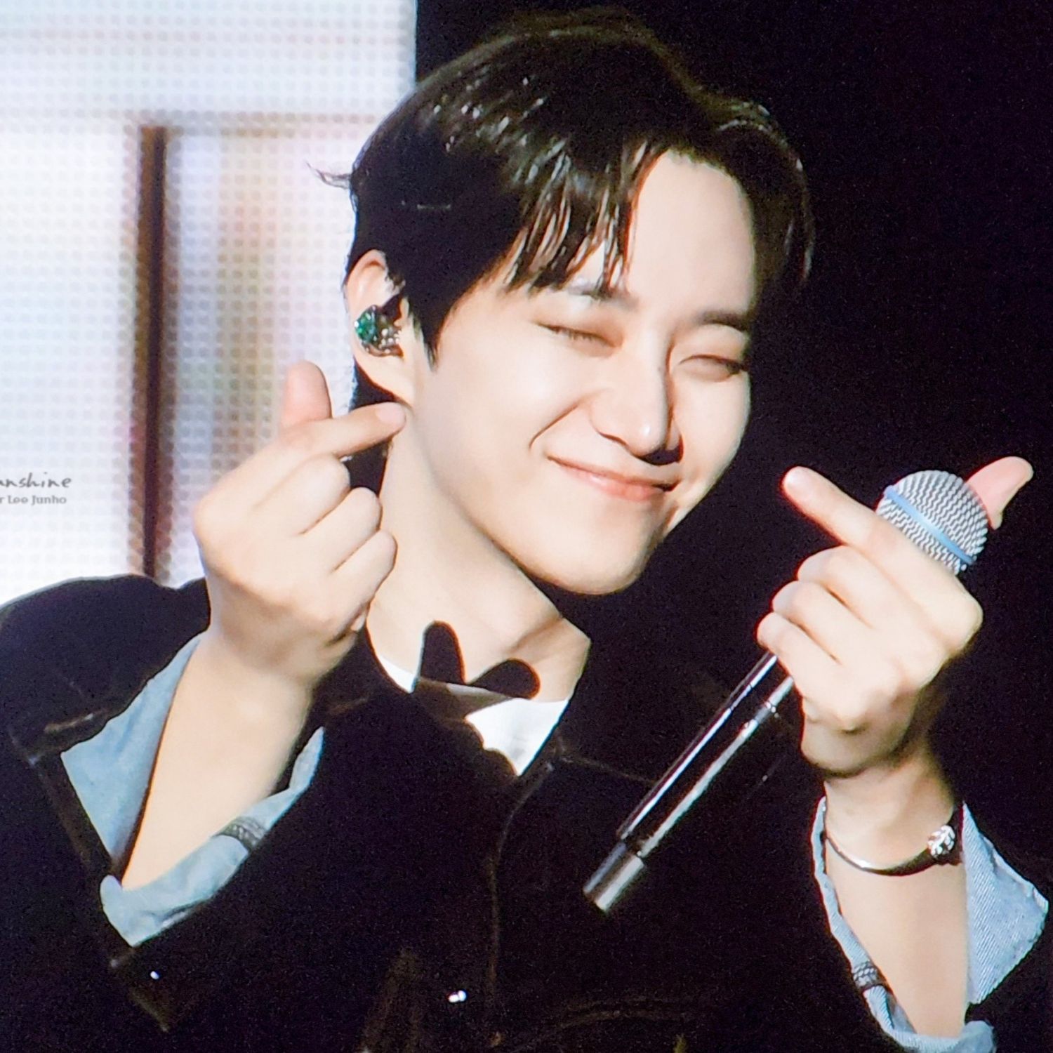 粉絲拍下的李俊昊瞬間