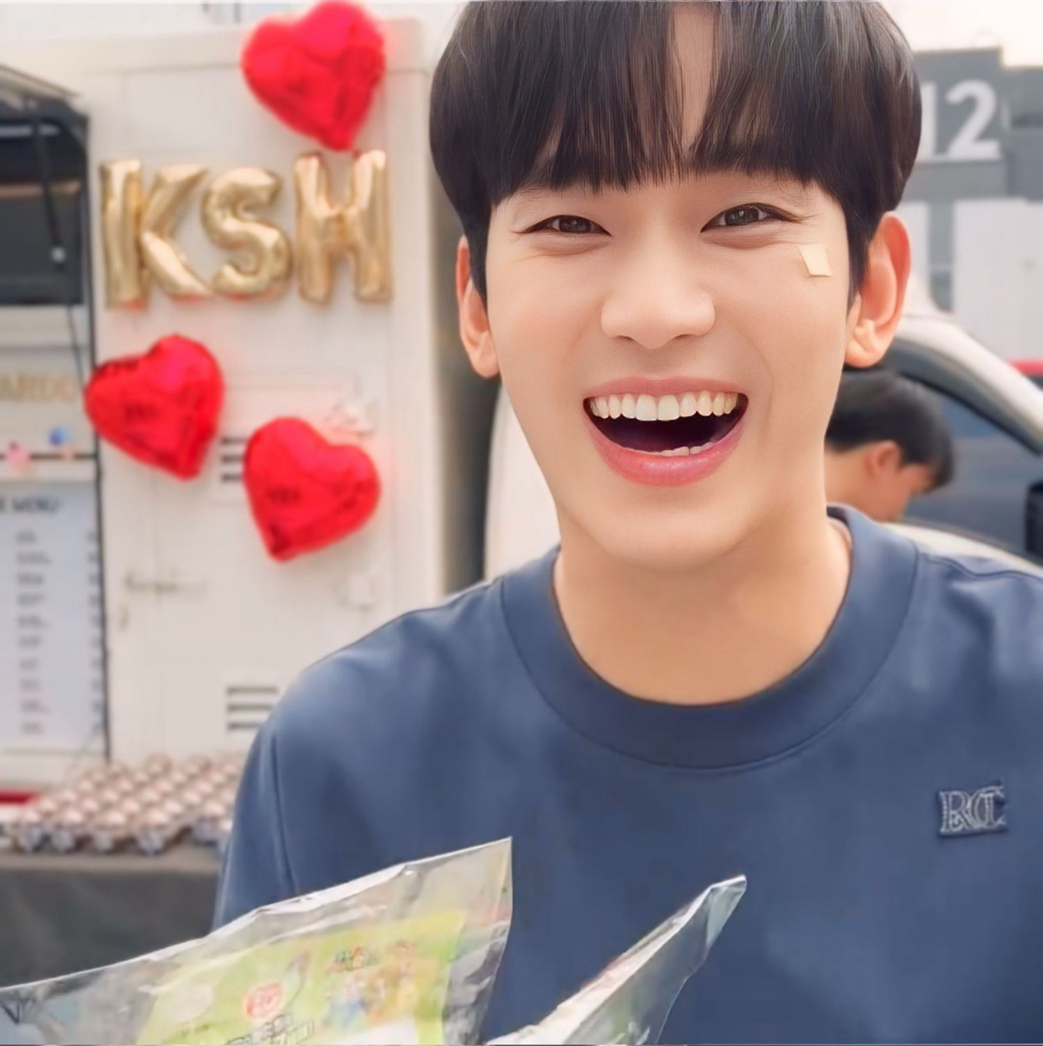 A moment captured by a fan of Kim Soohyun