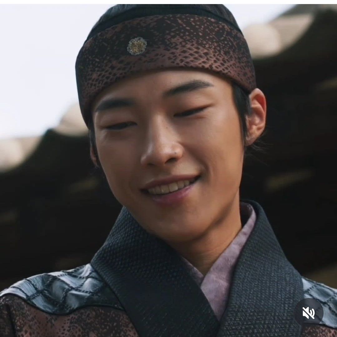 Behind-the-scenes cut of Woo Dohwan
