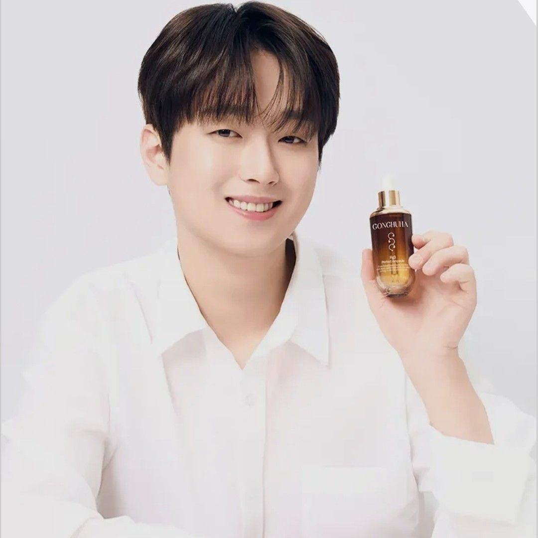 Behind-the-scenes cut of Lee Chanwon