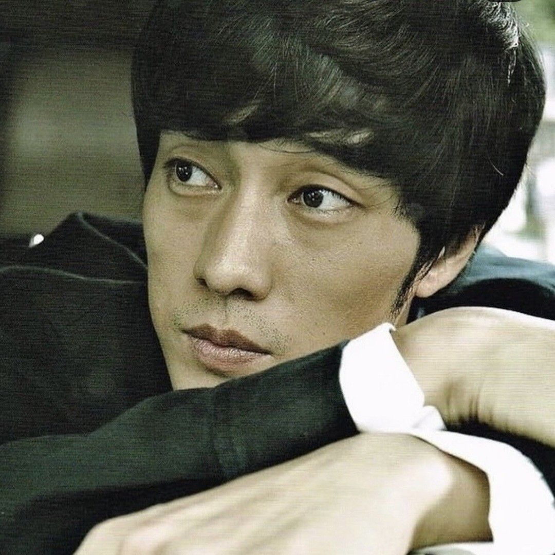 Behind-the-scenes cut of So Jisub