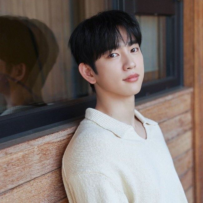 Latest photo of Park Jinyoung