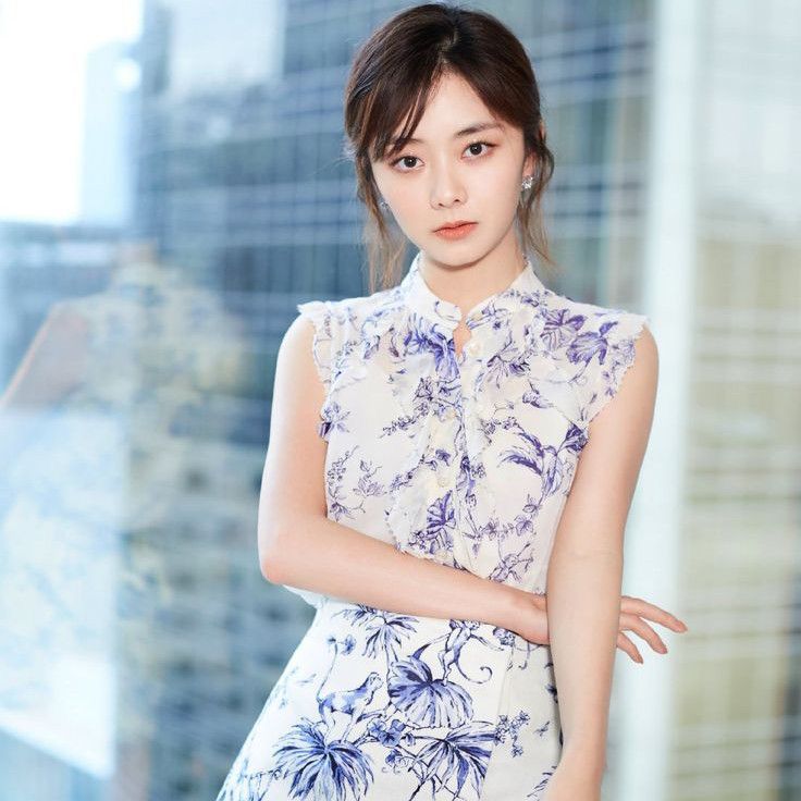 Behind-the-scenes cut of Tan Song Yun