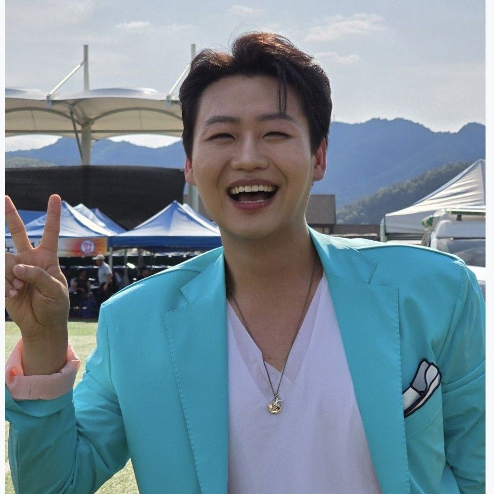 Recent activity shot of Min Soohyun